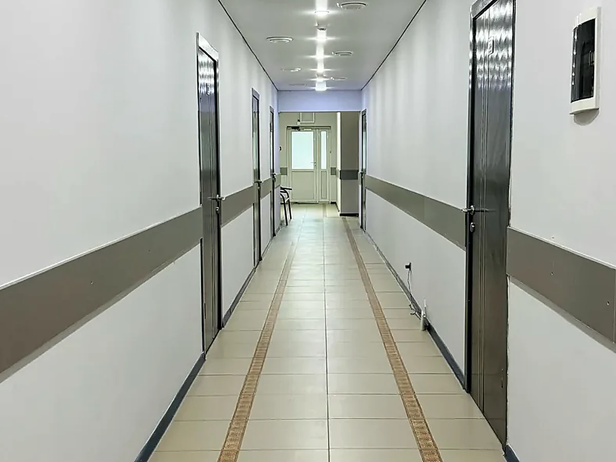 Коридор центра Sana Sezim
